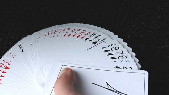 Signature- Third Edition (White) by Jordan Victoria - Pokerdeck