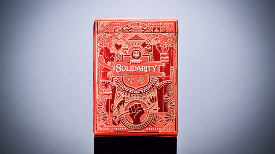 Solidarity (Loving Red) By Riffle Shuffle - Pokerdeck