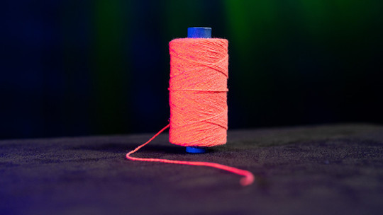 WGM UV GLOW GYPSY THREAD ORANGE REFILL SPOOL by Murphy's Magic