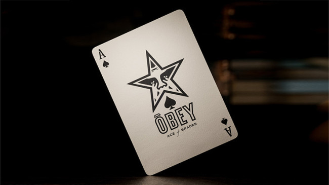Obey Gold Edition by theory11 - Pokerdeck