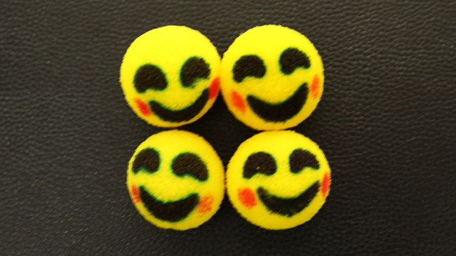 Sponge Emoji SMILE FACE (4PK.) by Andy Amyx